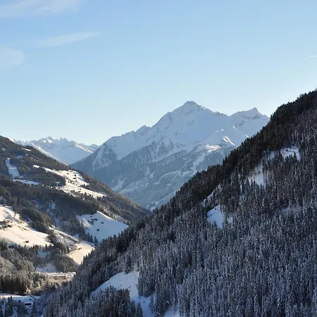 Kuchlerhof Apartmán Tux